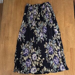 EUC Worthington Black and Purple Floral Maxi Skirt
